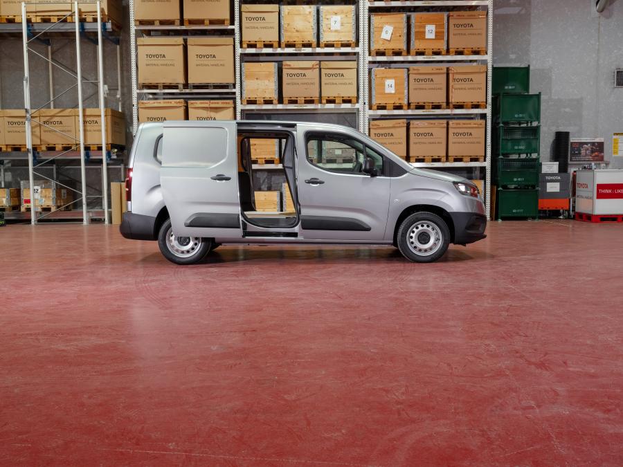  Toyota ProAce City Van LWB 2020 года  (UK) (фото 3 из 22)